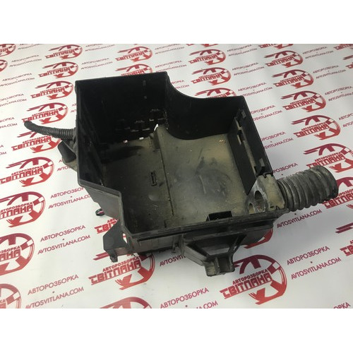 Корпус блока предохранителей Opel Combo 2001-2011 09115985